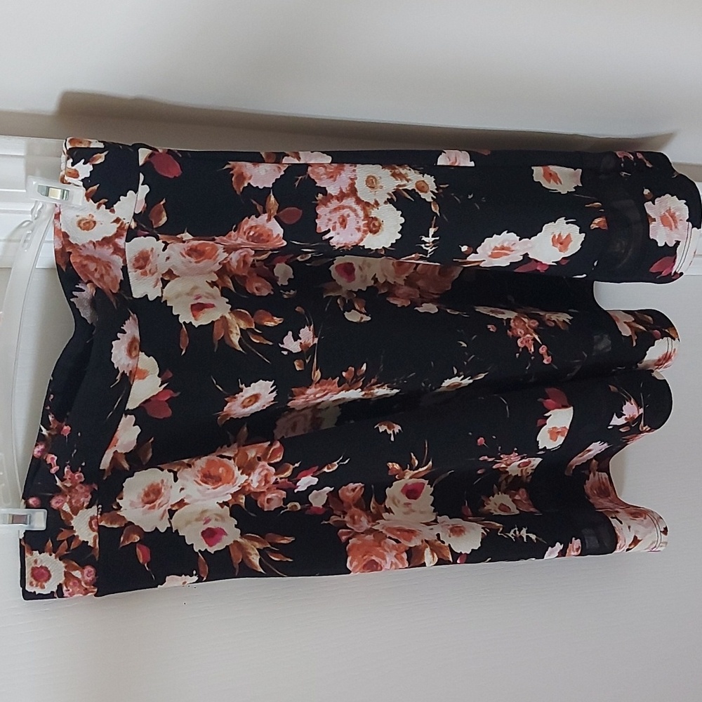 Studio Medium Knee Length Business Casual Floral Skirt